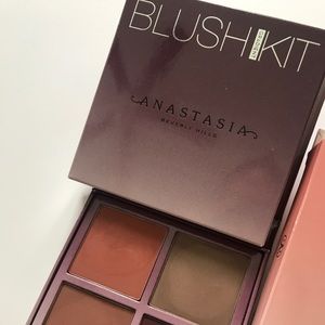 ABH The Gradient Blush Palette